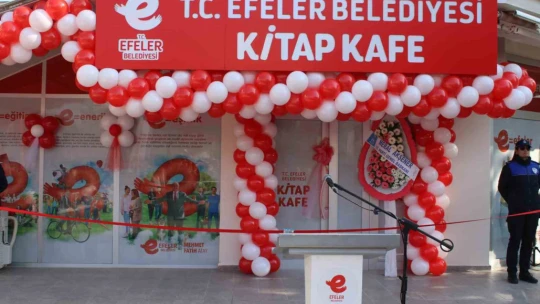 Efeler'de onbeşinci Kitap Kafe açıldı