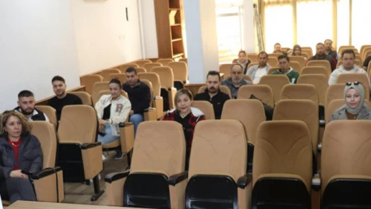 Efeler'de sarı lop incir fidanlarının gelişimi izleniyor