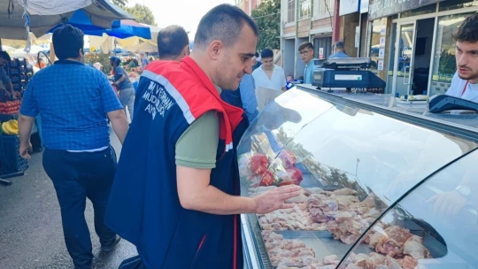 Efeler'de semt pazarlarına sıkı denetim