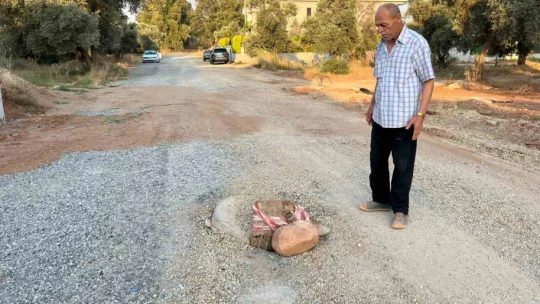 Efeler'de vatandaşlar isyan etti, Belediye Başkanı Yetişkin'e seslenen vatandaşlar 'yol' istedi