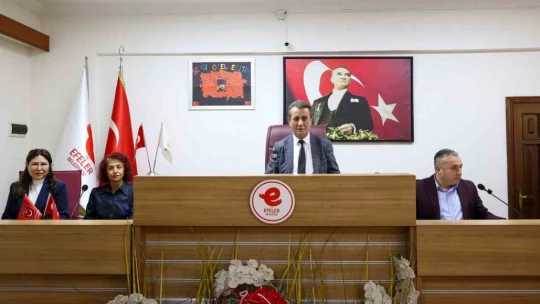 Efeler'de yılın ilk meclis toplantısı gerçekleştirildi