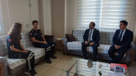 Efeler'deki sağlık merkezlerinde incelemelerde bulunuldu