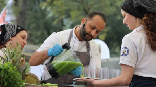 Efeler Gastronomi Festivali'nde lezzet şöleni yaşandı