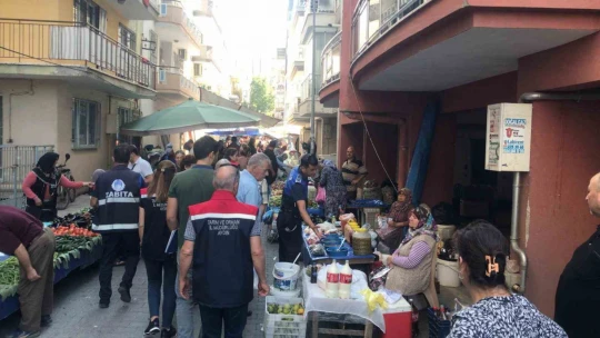 Efeler'in ekipleri denetimlerini sürdürüyor
