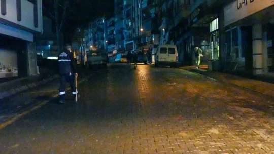Efeler'in ekipleri tertemiz bir kent için çalışıyor