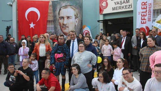 Efeler'in Engelsiz Yaşam Merkezi hizmete açıldı