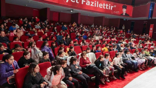 Efeler'in sanat yüzlerine ödül