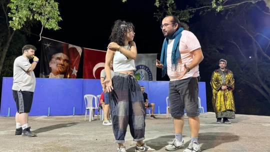 Efeler'in sanat yüzlerine ödül