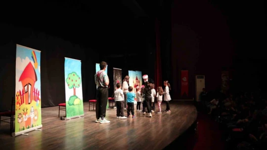 Efeler'in sanat yüzlerine ödül