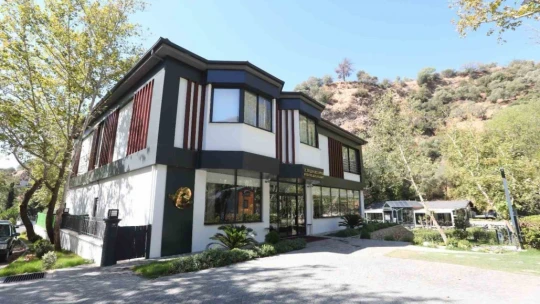 Efeler'in tatil merkezi: Doğa Otel ve Restaurant