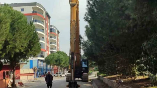 Emniyet binasında yıkım başladı