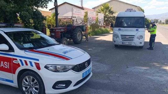 Emniyet kemerinin önemine dikkat çekildi