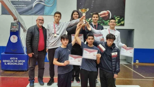 En iyi hamleyi yapan Aydın Lisesi il birincisi oldu