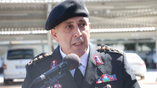 Engelli bireyler temsili askerlikle üniforma giyerek yemin etme gururunu yaşadı