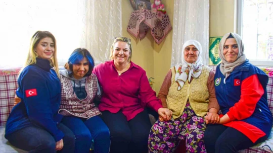 Engelli kızların isteğini İncirliova Belediyesi gerçekleştirdi