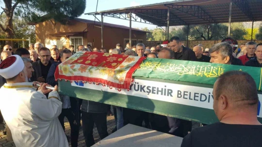 Eski başkanın annesi son yolculuğuna uğurlandı