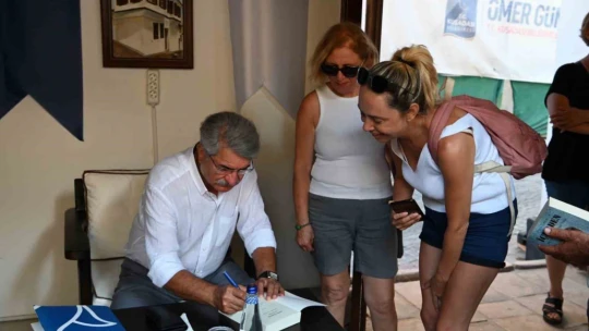 Eski Devlet Bakanı Sağlar: 'Kuşadası, Başkan Günel vizyonu ile kültür sanat kenti oldu'