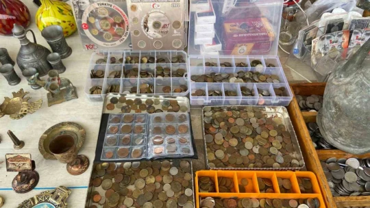 Eski eşyaların buluşma noktası: Efekent Bit Pazarı
