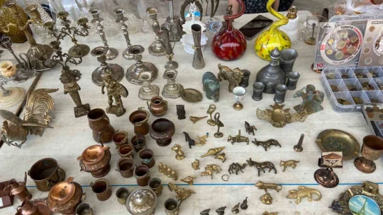 Eski eşyaların buluşma noktası: Efekent Bit Pazarı