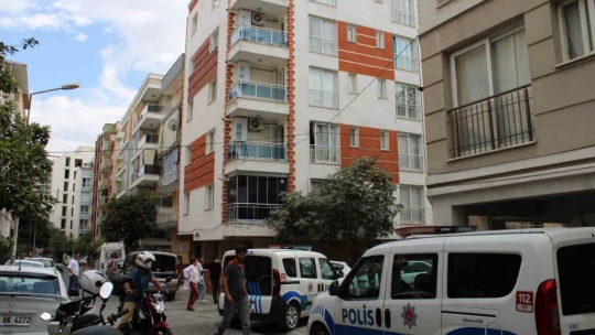 Eski İl Başkanı evinde ölü bulundu