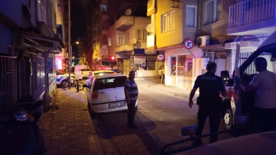 Evde düşen şahsın imdadına polis ve itfaiye ekipleri yetişti