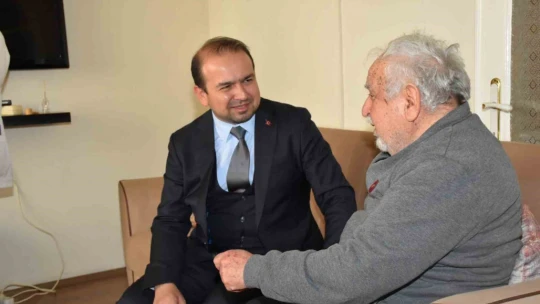 Evde sağlık hizmeti alan hastalar takip ediliyor