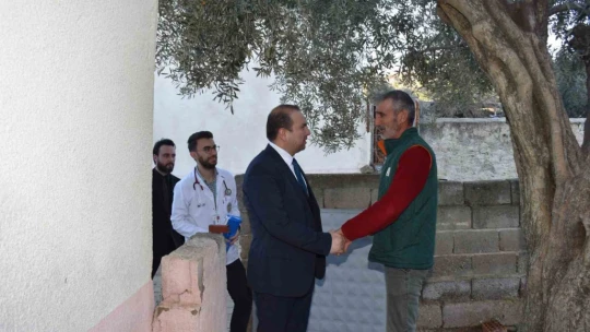 Evde sağlık hizmeti alan vatandaşlar yalnız bırakılmıyor