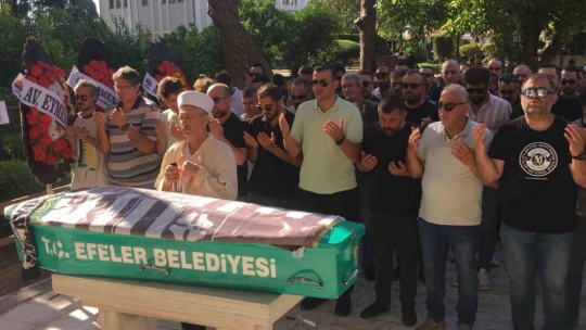 Fanatik taraftar Aydınspor bayrağı ile uğurlandı