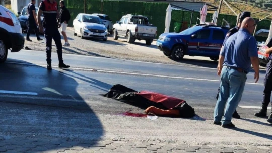 Feci kaza güvenlik kamerasına yansıdı