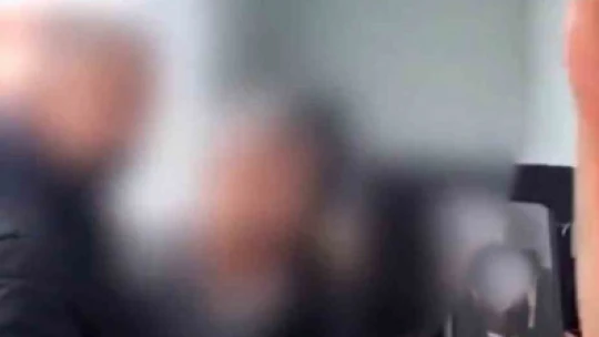 FETÖ üyeliğinden aranan eski müdür kurutmalıktaki çamaşırların arasında yakalandı