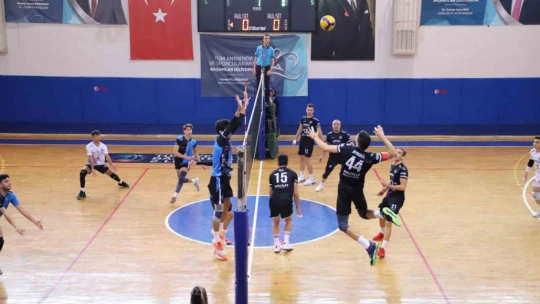 Filenin efeleri rakibini boş gönderdi