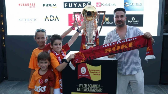 Galatasaray'ın şampiyonluğu Kuşadası'nda muhteşem bir geceyle kutlandı