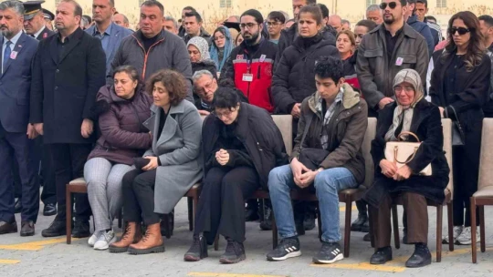Geçirdiği kalp krizi sonucu hayatını kaybeden polis memuru için tören düzenlendi