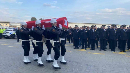 Geçirdiği kalp krizi sonucu hayatını kaybeden polis memuru için tören düzenlendi