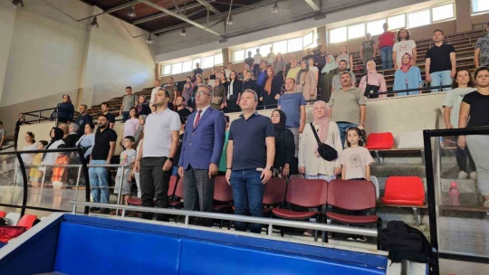 Genç sporcular 'Amatör Spor Haftası'nda buluştu