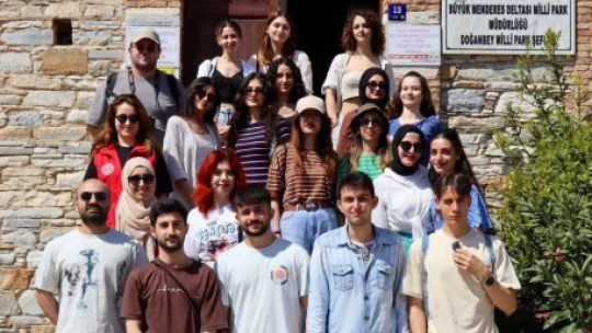 Gençler, doğayla iç içe bir gün geçirdi
