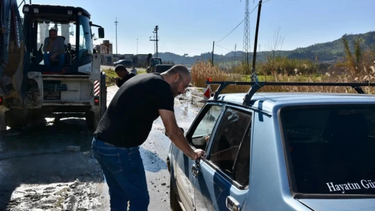 Germencik Belediye Başkanı Zencirci yol sorununu yerinde inceledi