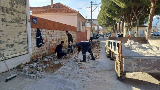 Germencik Belediyesi yol çalışmalarını sürdürüyor