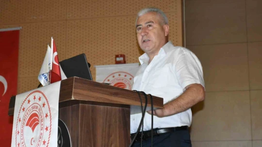 Germencik'te 'İncir Siyah Sineği ve Hastalıkları Eğitim Toplantısı' düzenlendi