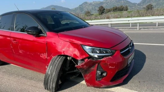 Germencik'te 3 araçlı trafik kazası: 4 yaralı