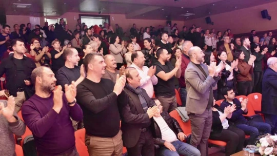 Germencik'te deve güreşi festivali, konserle başladı