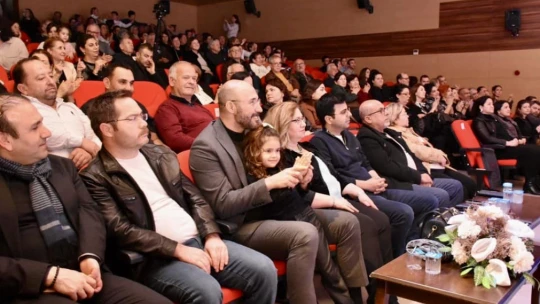 Germencik'te deve güreşi festivali, konserle başladı