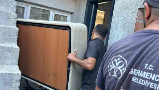 Germencik'te ikinci el eşyalar, ihtiyaç sahiplerine ulaştırılıyor