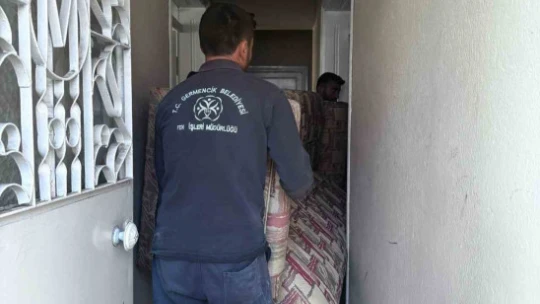 Germencik'te ikinci el eşyalar, ihtiyaç sahiplerine ulaştırılıyor