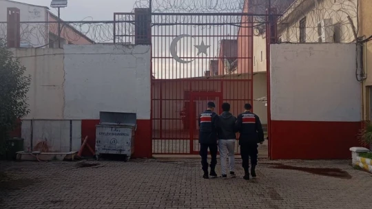 Germencik'te kaçak sigara operasyonu: 1 tutuklama