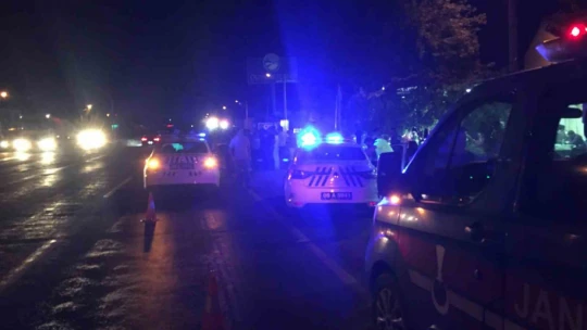 Germencik'te minibüs ile çekici çarpıştı: 3 yaralı