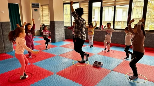 Germencik'te spor ve hareket kurslarıyla çocukların gelişimi destekleniyor
