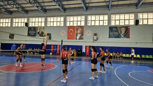Germencik'te Zafer Kupası Voleybol Turnuvası düzenlendi
