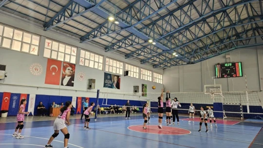 Germencik'te Zafer Kupası Voleybol Turnuvası düzenlendi