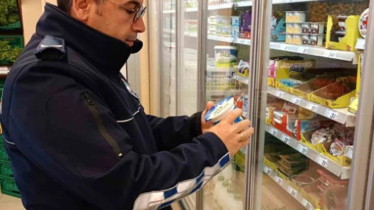 Germencik zabıtasından gıda denetimi